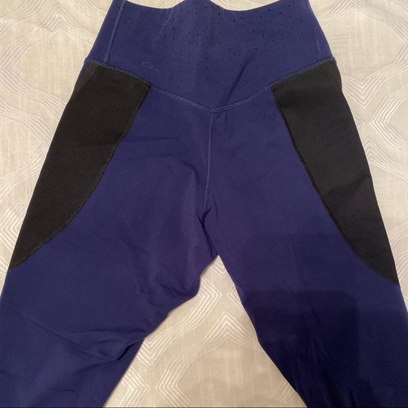 Nike Dri-Fit Leggings - Picture 5 of 6
